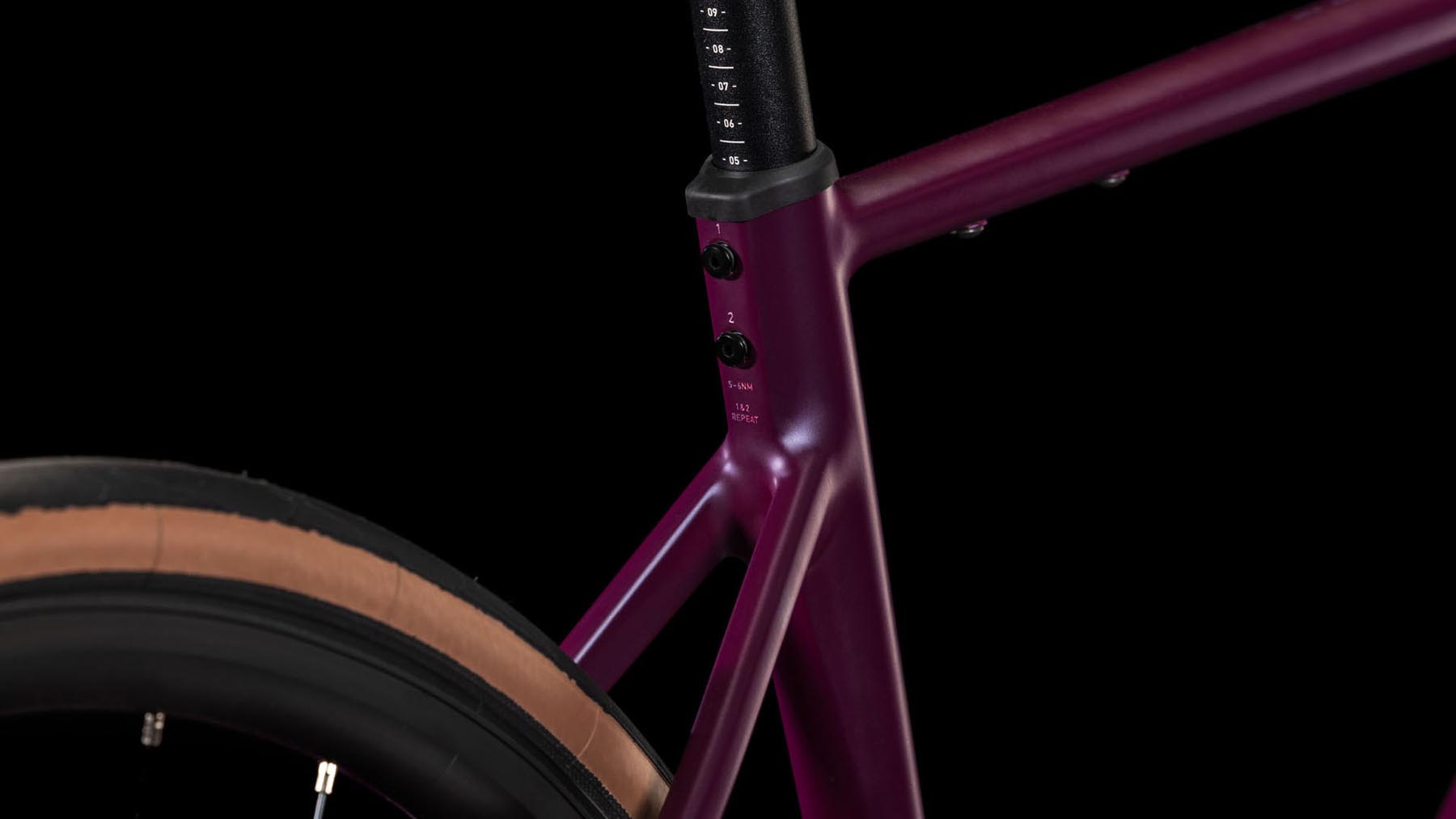 Cube carbon fibre road bike best sale