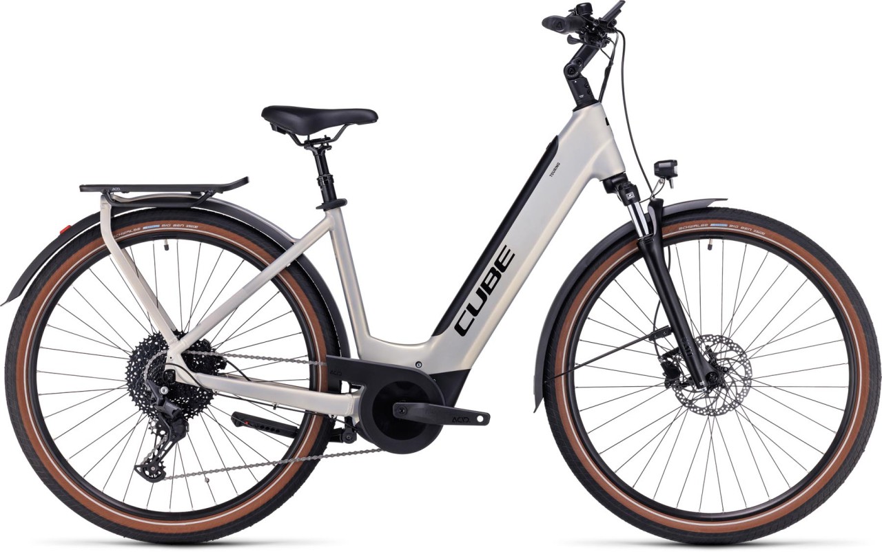 Cube Touring Hybrid Pro 625 pearlysilver n black 2024 - Touring E-Bike Easy Entry