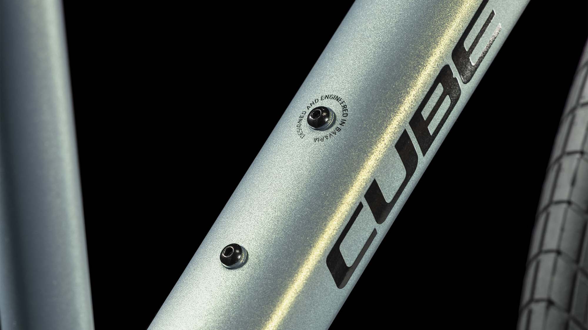 cube hyde pro 2020 women's hybrid bike